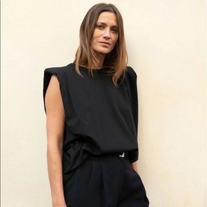 Shoulder Pad Tshirt - Black